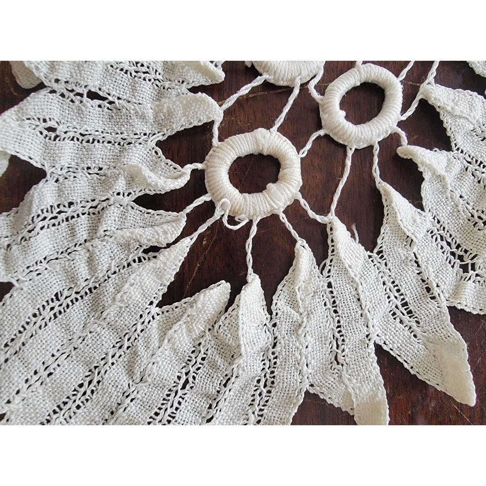 Vintage Handmade Cotton Needle Lace Table Runner - Picture 12 of 16